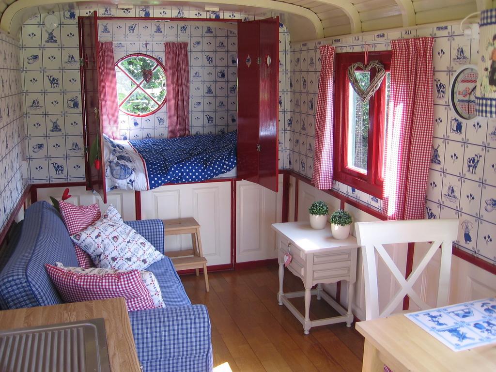 Pipowagen Camping Puur Genieten Bed and Breakfast Someren Habitación foto
