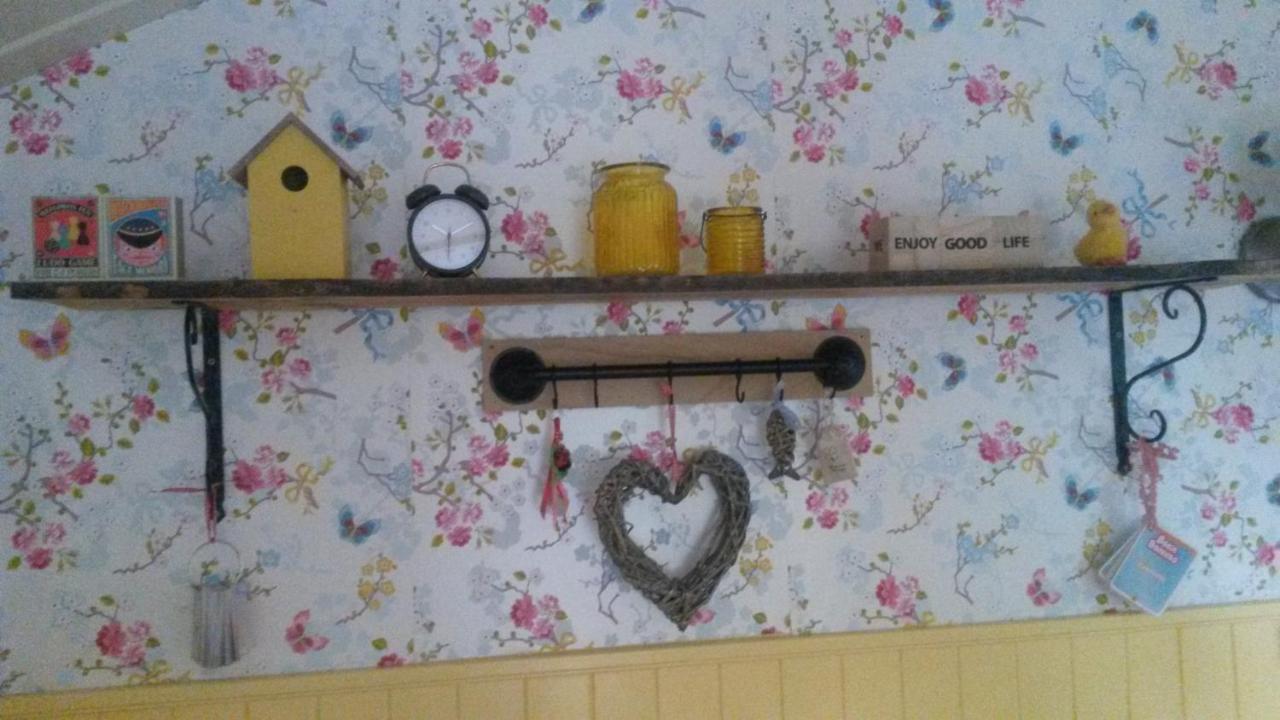 Pipowagen Camping Puur Genieten Bed and Breakfast Someren Exterior foto